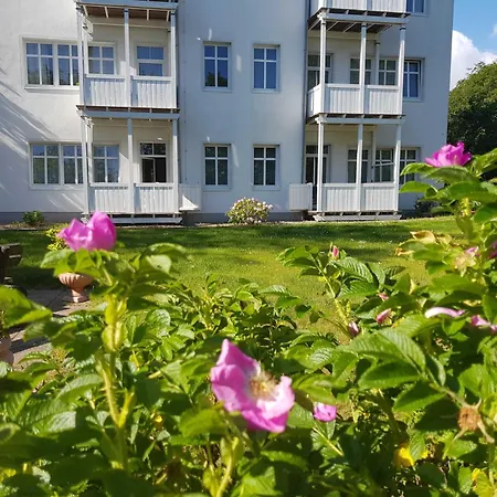 Residenz Seeblick, 10 Mit Balkon Und Ostseeblick 아파트 *