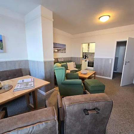 Residenz Seeblick, 10 Mit Balkon Und Ostseeblick Apartman *