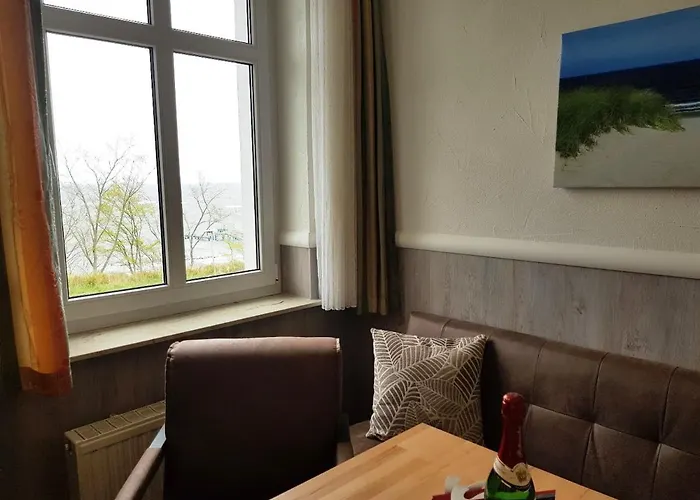 Residenz Seeblick, 10 Mit Balkon Und Ostseeblick * Sellin (Rugen)