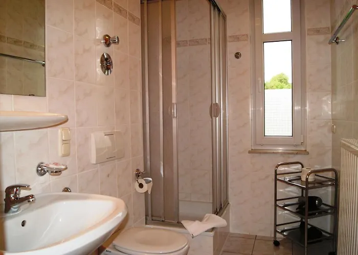 Residenz Seeblick, 10 Mit Balkon Und Ostseeblick 아파트 Sellin (Rugen)